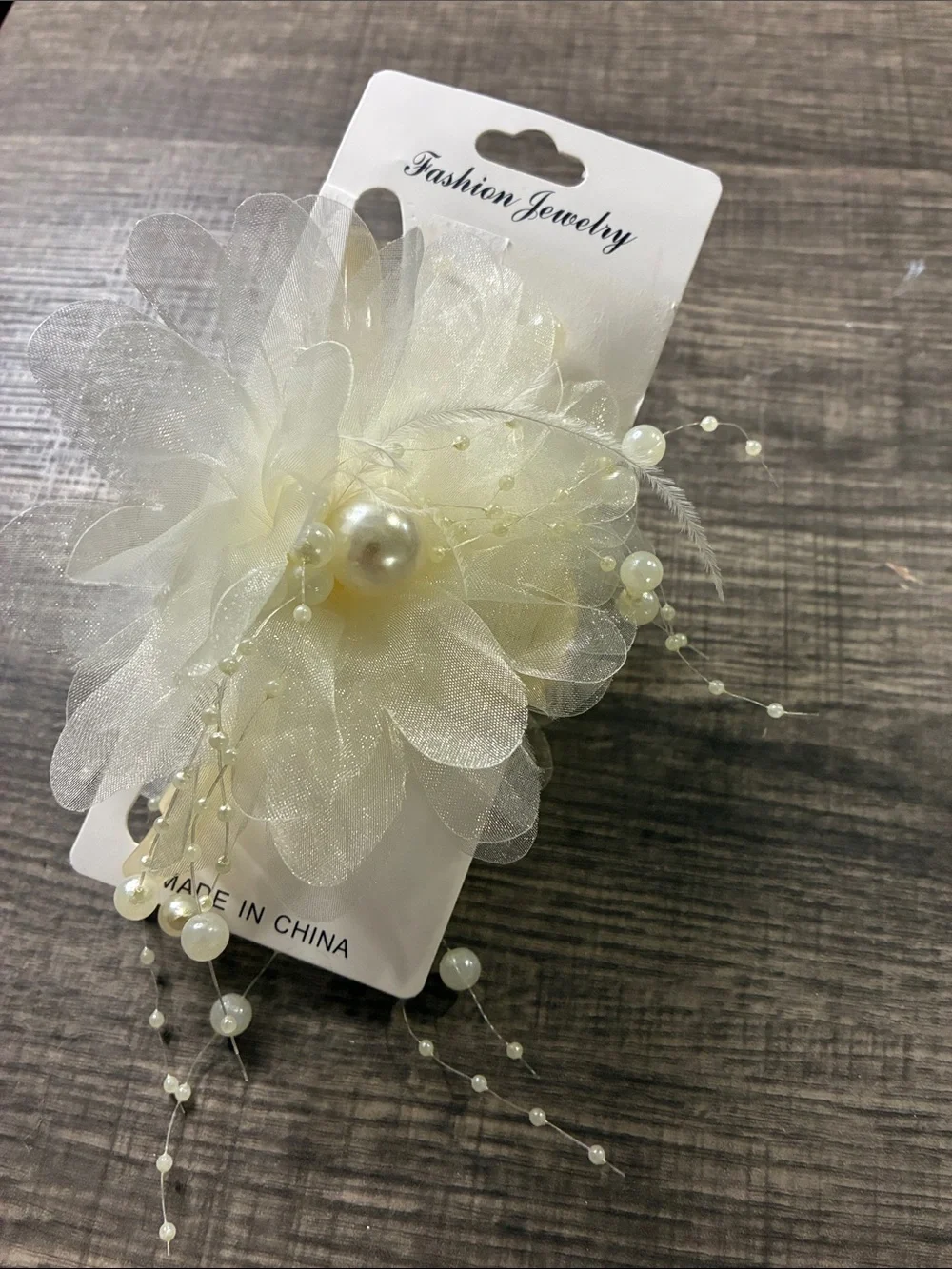 Fashion Jewelry Ivory Pearl Floral Hair Clip